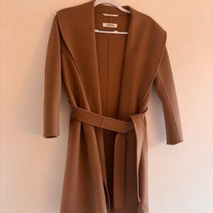 MaxMara Size 4 Coat (Never Worn)
